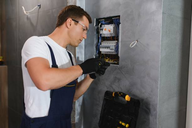 Best Commercial Electrician Services  in Coleraine, MN