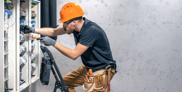 Best Local Electrician Companies  in Coleraine, MN